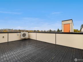 6538 D Latona Avenue NE, Seattle WA 98115