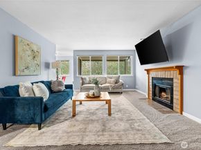 20156 Vikings Crest NE 7304, Poulsbo WA 98370