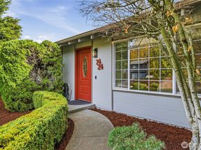 7424 141st Avenue NE, Redmond WA 98052