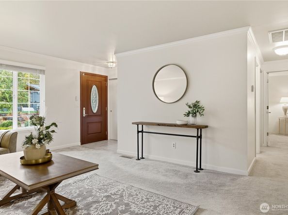 7424 141st Avenue NE, Redmond WA 98052