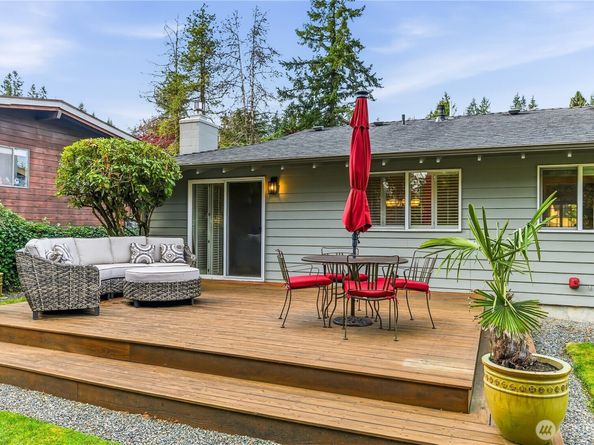 7424 141st Avenue NE, Redmond WA 98052