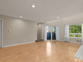 21937 7th Avenue S 213, Des Moines WA 98198