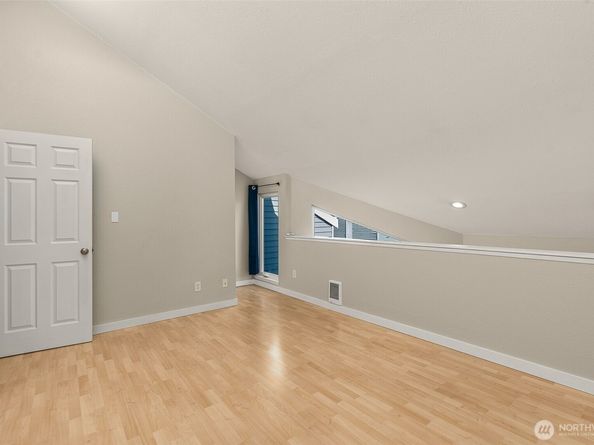 21937 7th Avenue S 213, Des Moines WA 98198