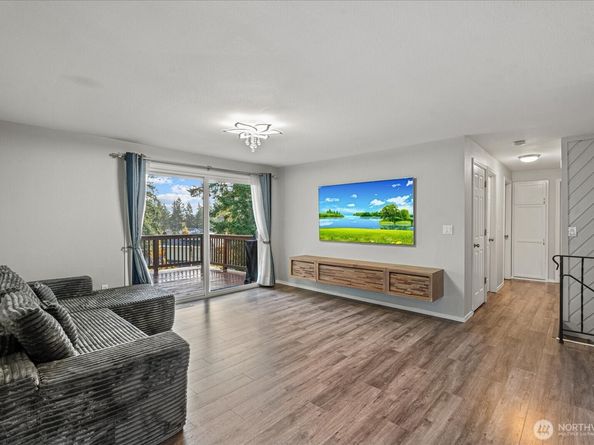 33422 29th Place SW, Federal Way WA 98023