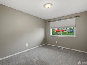 33422 29th Place SW, Federal Way WA 98023