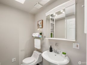 4446 39th Avenue SW, Seattle WA 98116