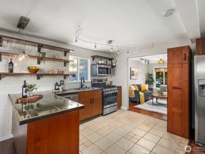4446 39th Avenue SW, Seattle WA 98116