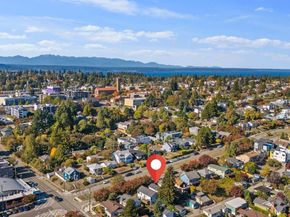 4446 39th Avenue SW, Seattle WA 98116