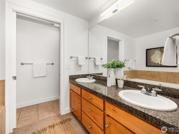 2607 Western Avenue 801, Seattle WA 98121