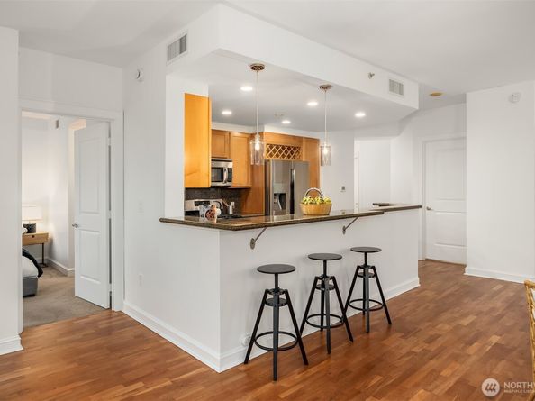 2607 Western Avenue 801, Seattle WA 98121