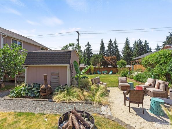 16267 16th Avenue SW, Burien WA 98166
