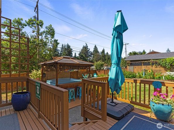16267 16th Avenue SW, Burien WA 98166