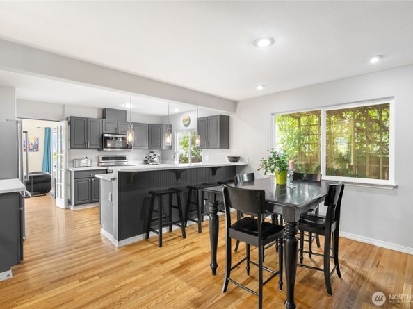 16267 16th Avenue SW, Burien WA 98166