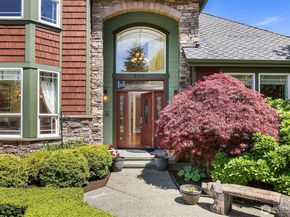 6230 Fairway Place SE, Snoqualmie WA 98065