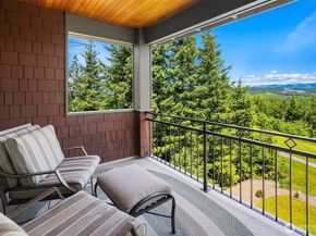 6230 Fairway Place SE, Snoqualmie WA 98065
