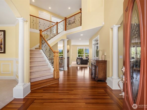 6230 Fairway Place SE, Snoqualmie WA 98065