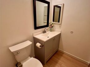 1129 W Casino Road 5, Everett WA 98204