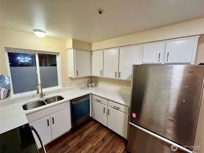 1129 W Casino Road 5, Everett WA 98204