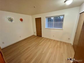 1129 W Casino Road 5, Everett WA 98204