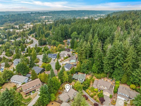 17829 149th Avenue NE, Woodinville WA 98072