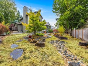 17829 149th Avenue NE, Woodinville WA 98072
