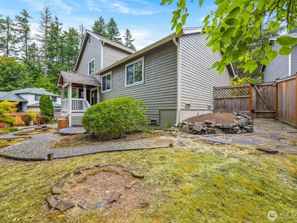 17829 149th Avenue NE, Woodinville WA 98072