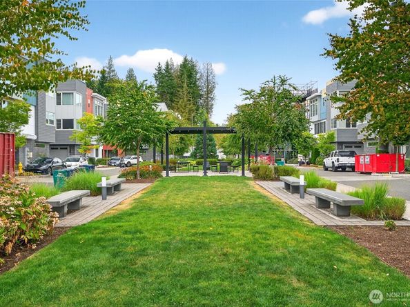 11521 117th Lane NE 2, Kirkland WA 98033