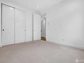 11521 117th Lane NE 2, Kirkland WA 98033