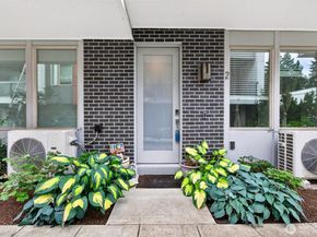 11521 117th Lane NE 2, Kirkland WA 98033