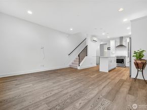 11521 117th Lane NE 2, Kirkland WA 98033