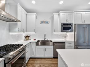 11521 117th Lane NE 2, Kirkland WA 98033