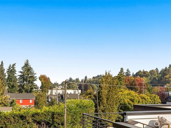 5910 Fauntleroy Way SW, Seattle WA 98136