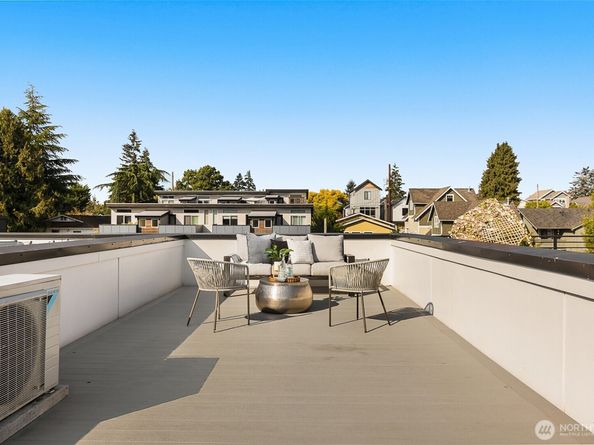 5910 Fauntleroy Way SW, Seattle WA 98136