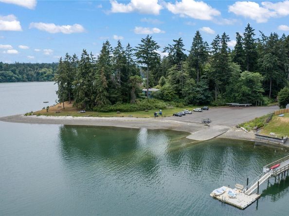24186 Vashon Highway SW, Vashon WA 98070