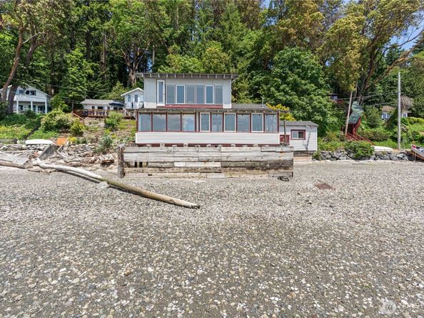24186 Vashon Highway SW, Vashon WA 98070