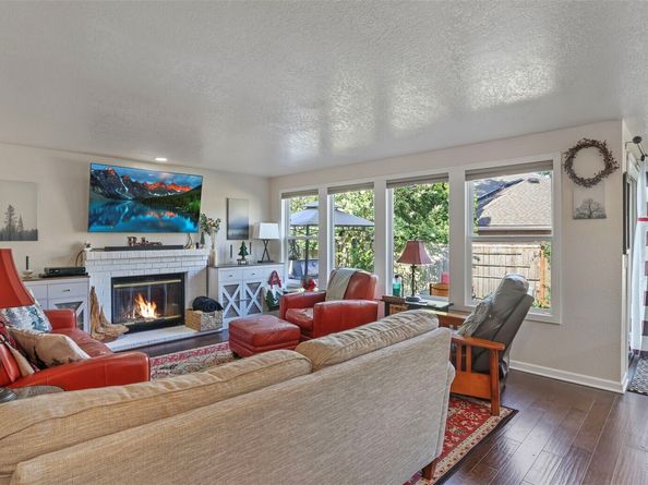 18201 154th Place SE, Renton WA 98058