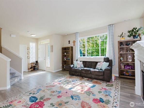 3707 SE Chesterton Drive, Port Orchard WA 98366