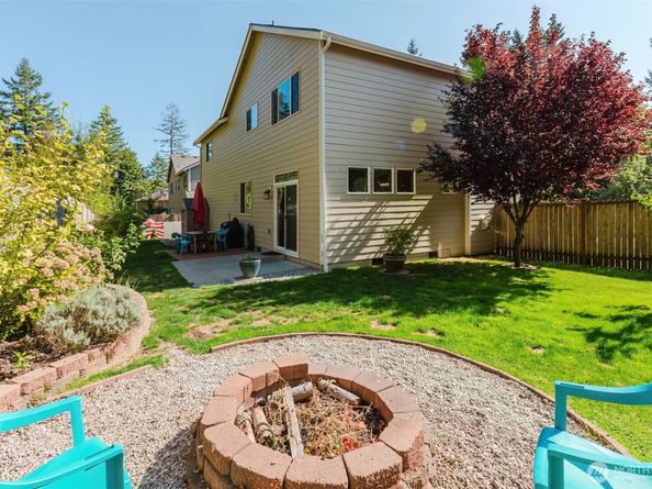 3707 SE Chesterton Drive, Port Orchard WA 98366