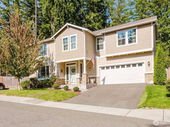 3707 SE Chesterton Drive, Port Orchard WA 98366