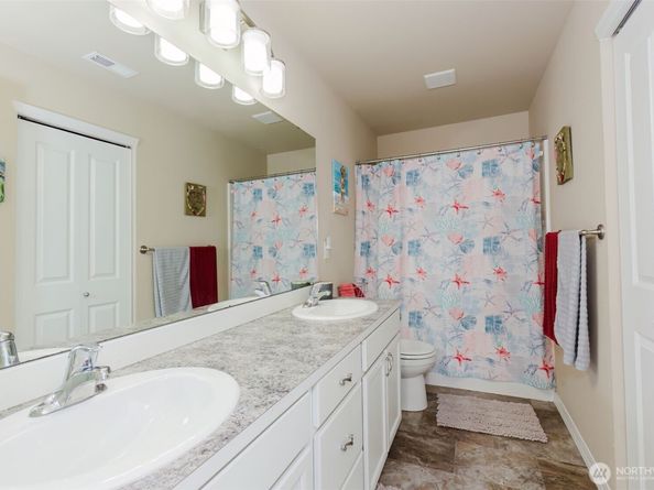 3707 SE Chesterton Drive, Port Orchard WA 98366