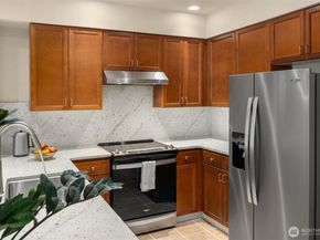 11004 NE 11th Street 404, Bellevue WA 98004