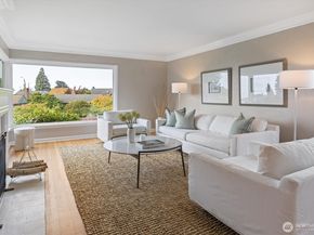 1940 Edgemont Place W, Seattle WA 98199