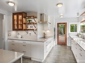 1940 Edgemont Place W, Seattle WA 98199