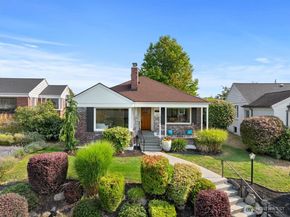 1940 Edgemont Place W, Seattle WA 98199