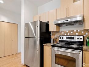 424 N 85th St 411, Seattle WA 98103