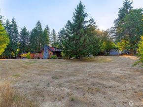 717 Twin View Place W, Bremerton WA 98312