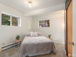 717 Twin View Place W, Bremerton WA 98312