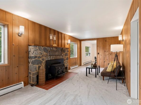 717 Twin View Place W, Bremerton WA 98312