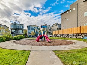 8253 S 118th Street, Seattle WA 98178