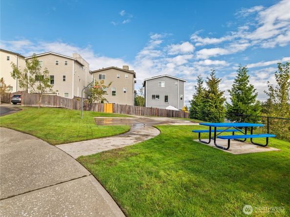 8253 S 118th Street, Seattle WA 98178